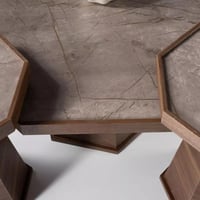 طقم طاولات قهوة تارنيفا من 5 قطع خشب هندسي بني