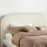 سرير ميللو منجد بالكامل قماش بوكليه لون اوف وايت