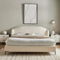 سرير جولدن منجد بقماش بوكليه بلون بيج