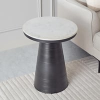 طاولة جانبية بسطح من الرخام الأصلي بقاعدة معدنية ل...