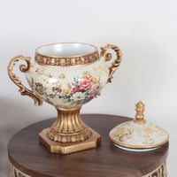 علبة حلوى رونق ريزن باللمسة الإيطالية ذهبية لامعة...