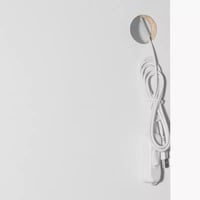 خزانة ملابس ببابين مع مرآة وأرفف مفتوحة وإضاءة من...