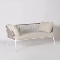 طقم طاولة قهوة للجلسات الخارجية مع 4 مقاعد ووسائد...