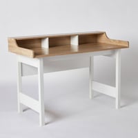 مكتب دراسة انيق من ليون