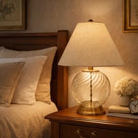 اباجورة طاولة يودورا بقاعدة زجاجية مزخرفة مع معدن...