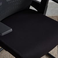 كرسي زائر بتصميم أنيق ومريح باللون الاسود- جينوا