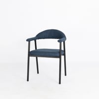 كرسي طعام عصري قماش بأرجل معدن من سوزا