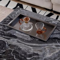 طاولة قهوة بسطح رخام من ليفانتي