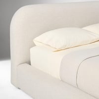 سرير كاميليا منجد بقماش شانيل بيج فاخر