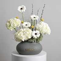 فازة ورد طبيعي هيدرنجا وجربيرا