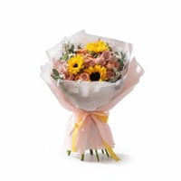 باقة ورد طبيعي فاخرة بزهور دوار الشمس والكريز الهو...