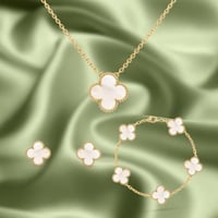 طقم فان كليف عقد وردة