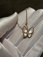 قلادة تو باترفلاي