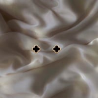 أقراط أذن سويت