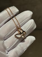 قلادة تو باترفلاي