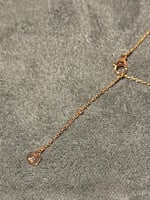 قلادة BEE DE CHAUMET | موديل الحجم المتوسّط