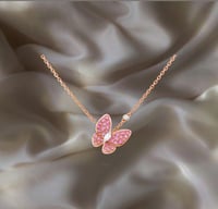 قلادة تو باترفلاي