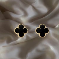 أقراط أذن فينتاج ألامبرا