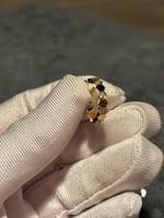 أقراط BEE DE CHAUMET دائرية