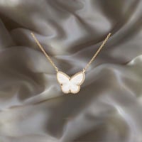 قلادة لاكي ألامبرا باترفلاي