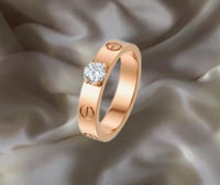 خاتم سوليتير من مجموعة LOVE