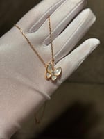 قلادة تو باترفلاي