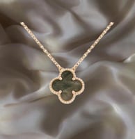 قلادة فينتاج ألامبرا | عرق اللؤلؤ رمادي