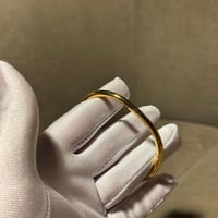 سوار من مجموعة "جوست آن كلو"