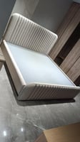 سرير مخمل ديكور ضمان 3 سنوات
