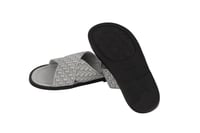 شبشب ديور رجالي نقشة كلاسيكية