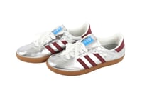 حذاء اديداس