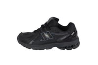 نيو بالانس 1906 الأسود المطفي