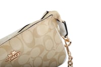 حقيبة "نوليتا 19 Nolita من كوتش