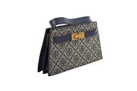 شنطة توري بورش