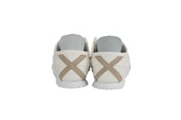 اسيكس تايجر ابيض