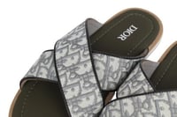 شبشب ديور رجالي نقشة كلاسيكية بالأسود والرمادي