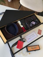 بكس شتوي كارتير بتصميم فاخر مثالي للهدايا الراقية