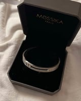 اسواره ميسكا فضية بفصوص – للرجال والنساء