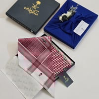 شماغ أحمر ملكي إصدار 2025 بجودة عالية