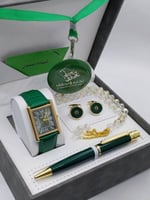 طقم اليوم الوطني بتصميم كارتير مع شعار المملكة