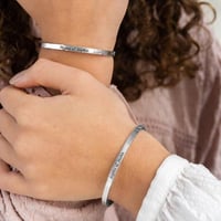 اساور رجالي نسائي بالاسم نحت ليزر