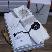 هدايا رجاليه قماش مع غتره كشميري