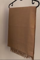 شال شتوي فخامه بتطريز حسب الاسم