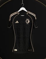 تيشيرت المنتخب تصميم خاص