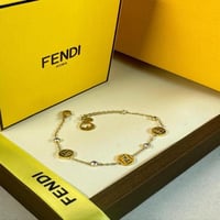 أسوارة نسائية من ماركة فندي FENDI
