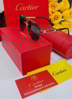 تألقي بالفخامة مع نظارات Cartier الشمسية