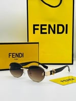 تألقي بفخامة مع نظارات Fendi الشمسية النسائية