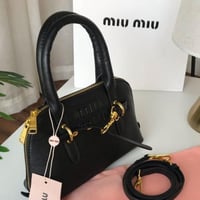 شنطه نسائيه فخمه