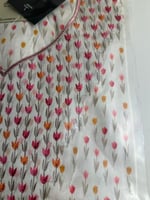 مخور قطن جاهز يوجد به عيب بسيط من المورد( خط بالقل...