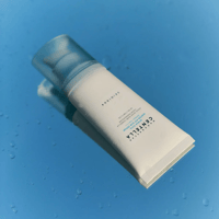 سيروم مدغشقر للحماية من الشمس مرطب بخلاصة Hyalu-Ci...